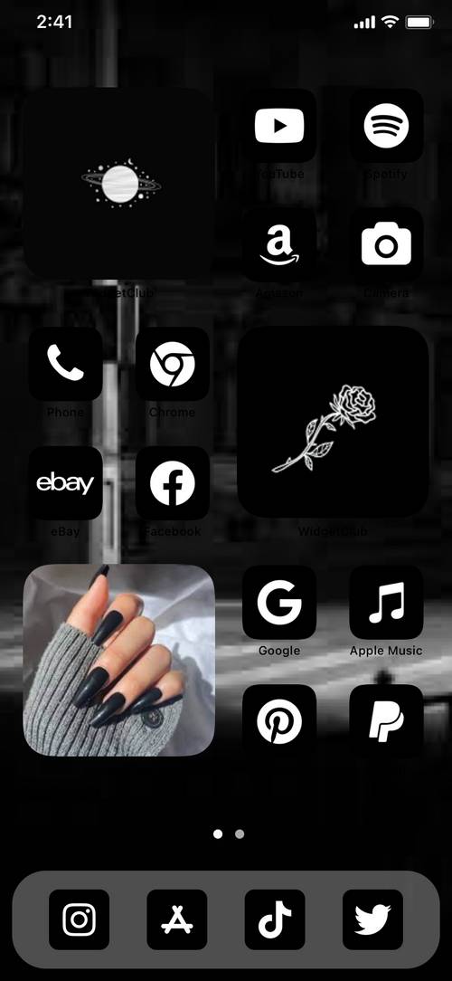 Aesthetic Black Home Screen ideas[XgB6wuPzdgUVAVcdudWP]